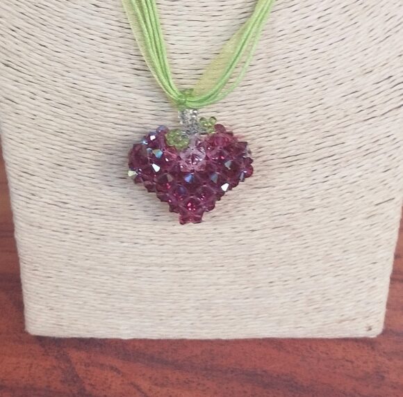 Collier pendentif fraise – Image 2