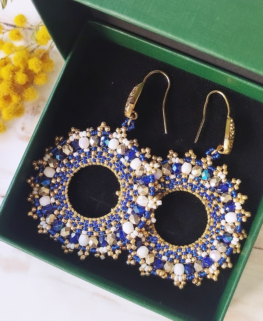 Boucles d'oreilles créoles bleues marines Galaxy – Image 2