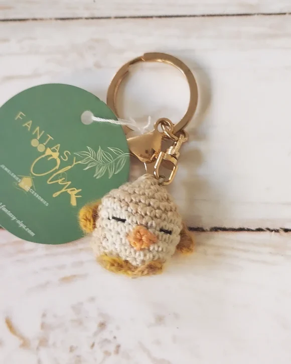 Petit oiseau beige porte-clés au crochet