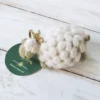 Petit mouton blanc porte-clés au crochet