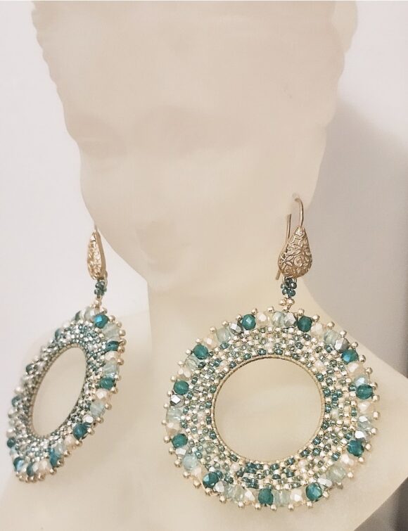 Boucles d'oreilles créoles vertes dorées