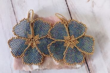 Boucles d’Oreilles Flora Bleues dorées – Collection Nature