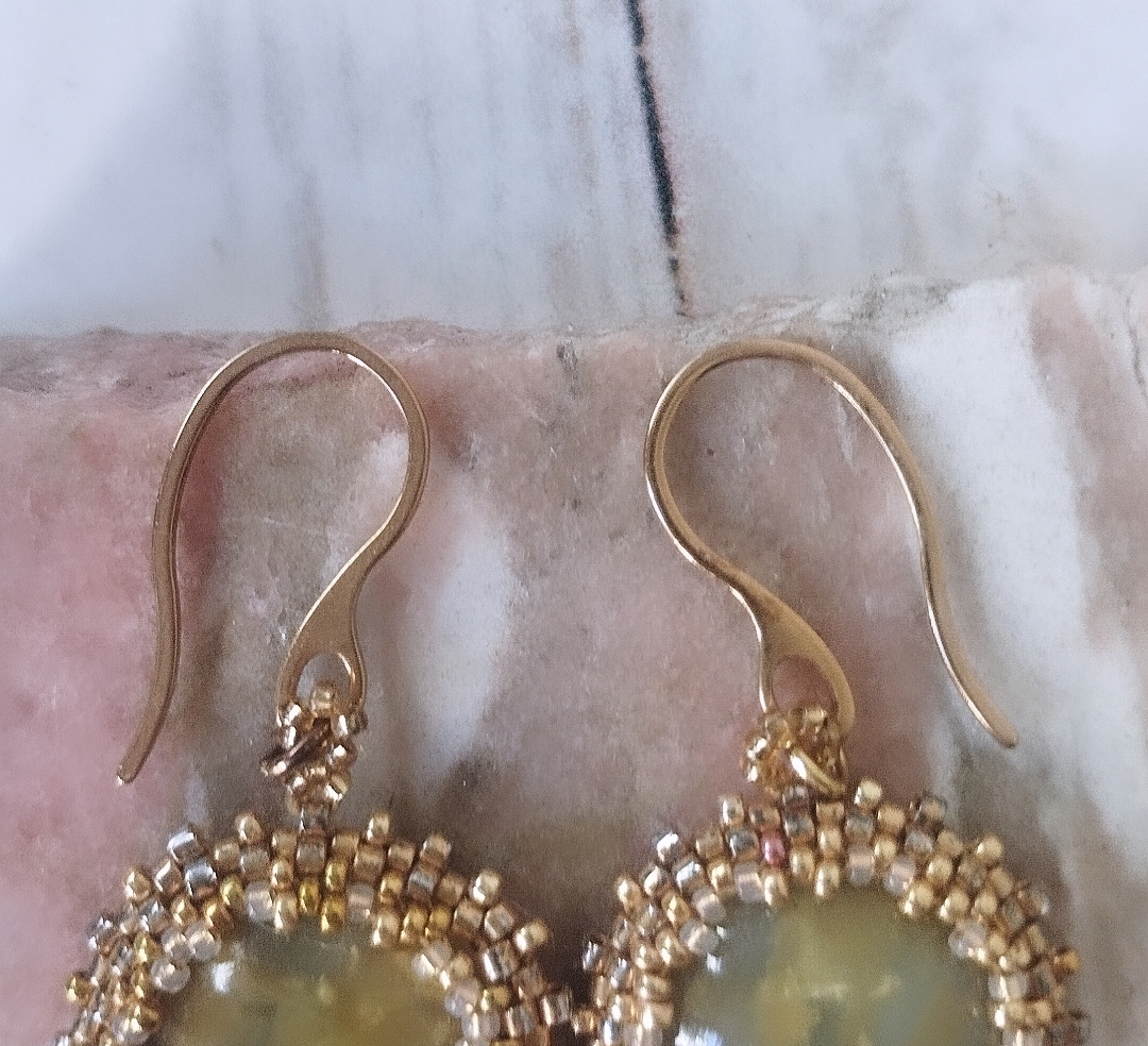 Boucles d'oreilles jaunes bleues dorées Soleil - Collection Nature – Image 2