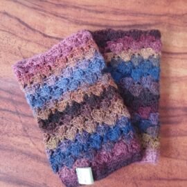 Mitaines violettes bleues au crochet